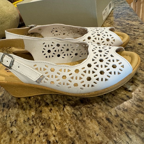 Spring Step women’s footsie slip on shoe. Size 9 - Picture 3 of 7